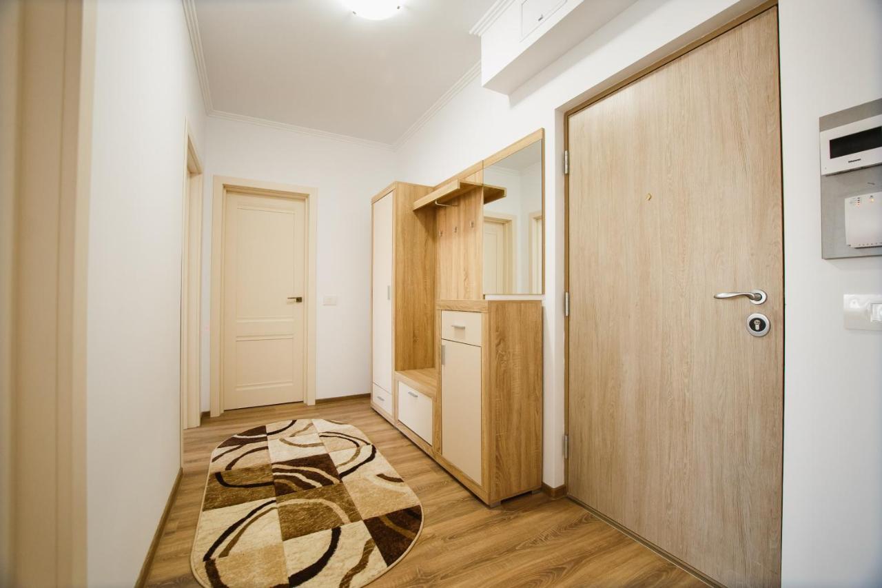 Bright & Elegant Central Apartment Oradea Exteriör bild