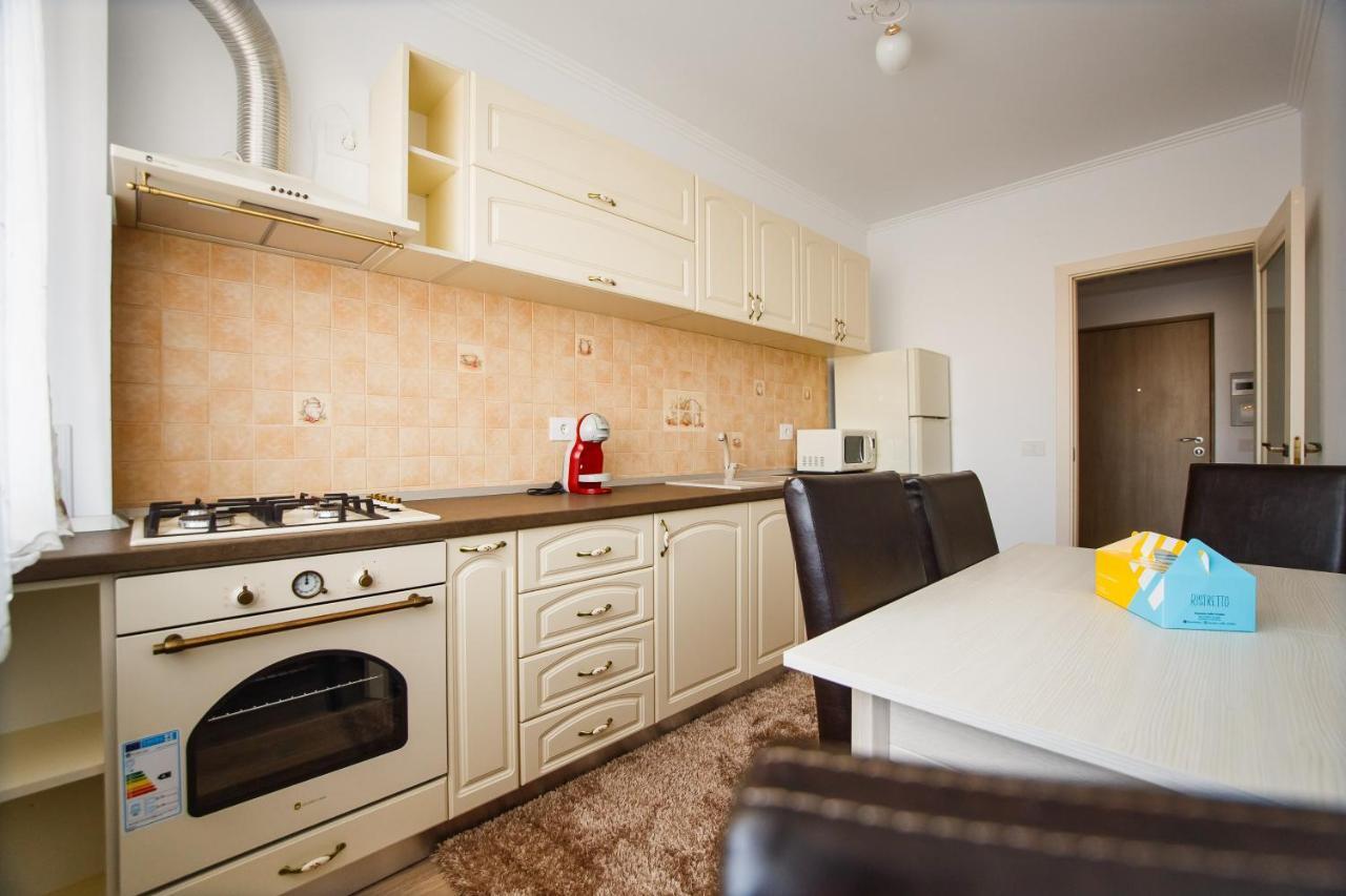 Bright & Elegant Central Apartment Oradea Exteriör bild