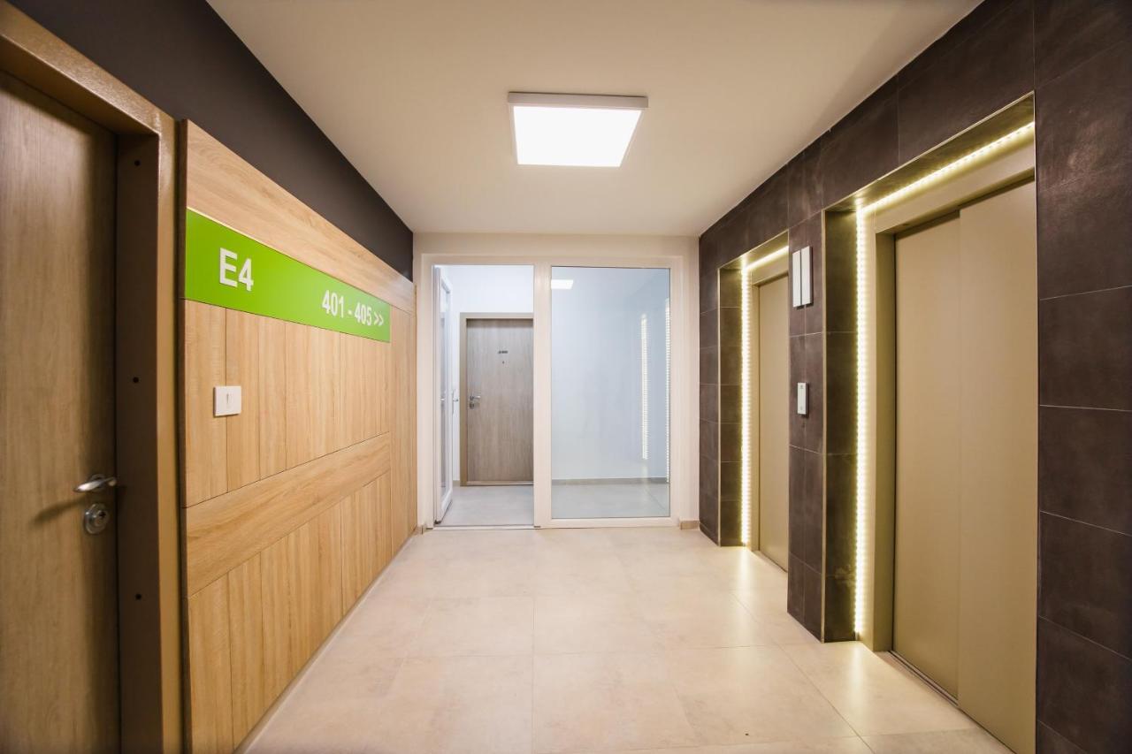 Bright & Elegant Central Apartment Oradea Exteriör bild