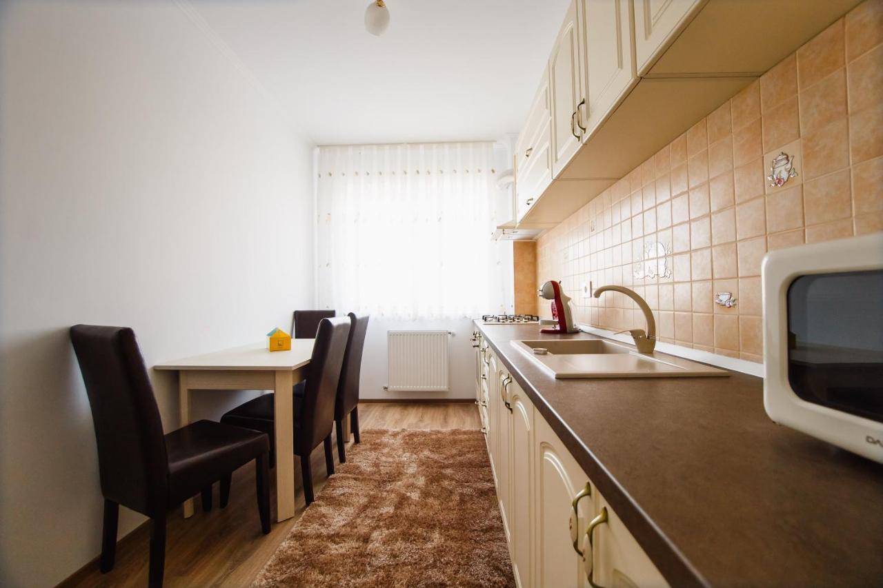 Bright & Elegant Central Apartment Oradea Exteriör bild